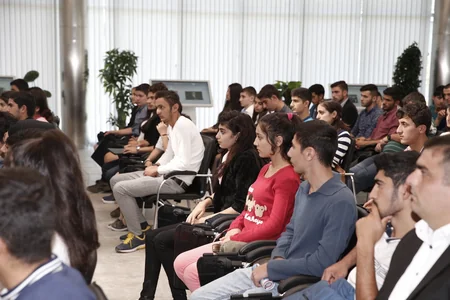 Heydər Əliyev İncəsənət Məktəbində “Azərbaycan rəngkarlığı” mövzusunda müzakirələr keçirilib