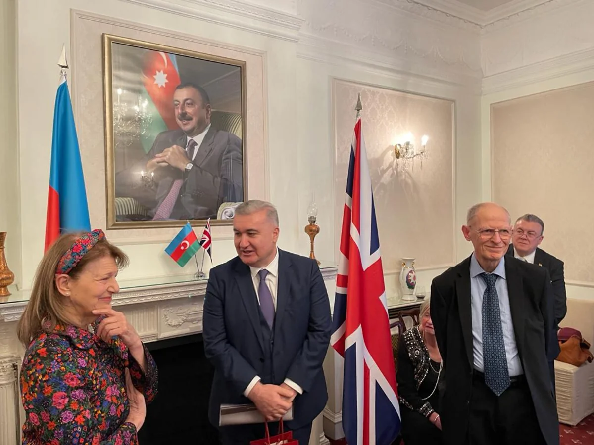 Londonda Azərbaycanla Britaniya arasında diplomatik münasibətlərin 30 illiyi qeyd edilib