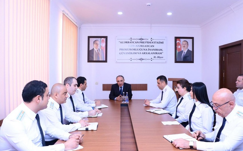 Baş prokuror paytaxtın Nizami rayonunda vətəndaşları qəbul edib