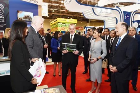Prezident İlham Əliyev “AITF-2018” XVII Azərbaycan Beynəlxalq turizm və səyahətlər sərgisi ilə tanış olub - YENİLƏNİB - 2