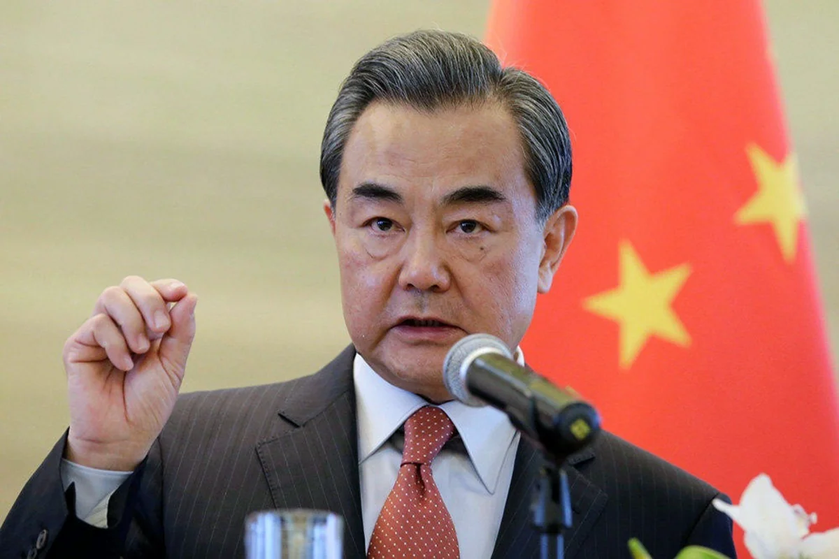 Chinese FM urges US to lift sanctions on Afghanistan