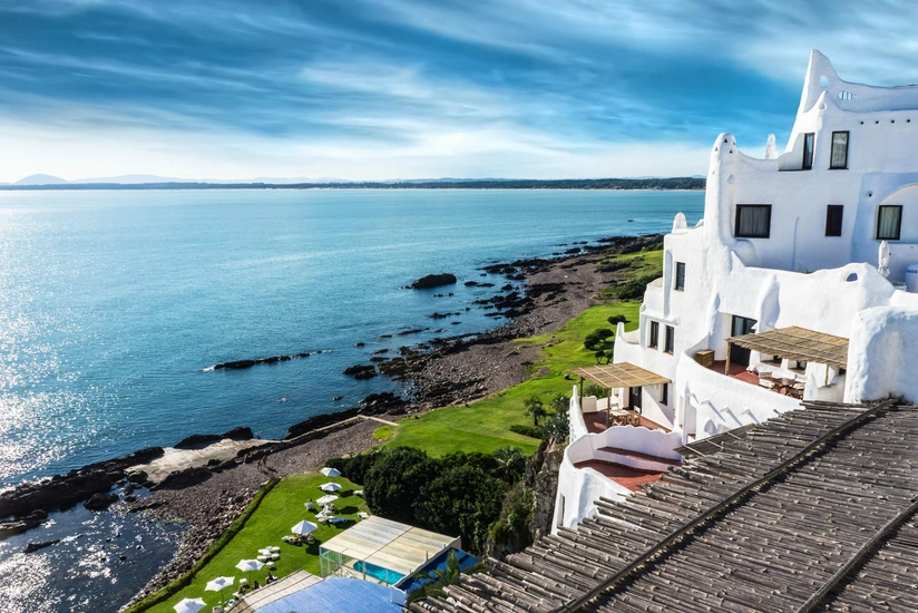 Uruguay plans to open borders for tourists