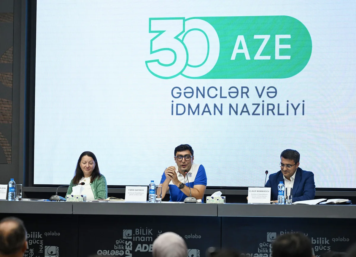 Fərid Qayıbov qitə və dünya çempionatlarında uğur qazanmış Azərbaycan idmançıları ilə görüşüb