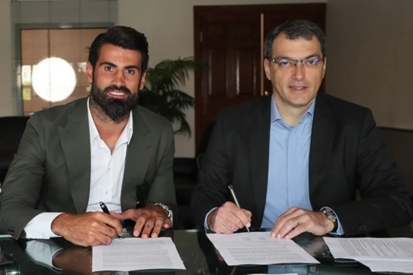 Fənərbağça klubu qapıçısı ilə müqaviləni uzadıb