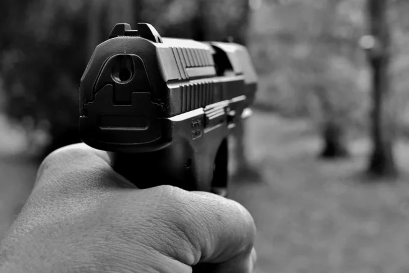 В Ереване произошла стрельба, двое ранены