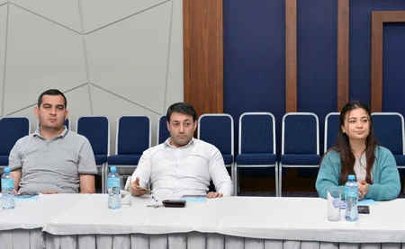 Dövlət Vergi Xidməti KİV nümayəndələri üçün təlim və müsabiqə keçirib