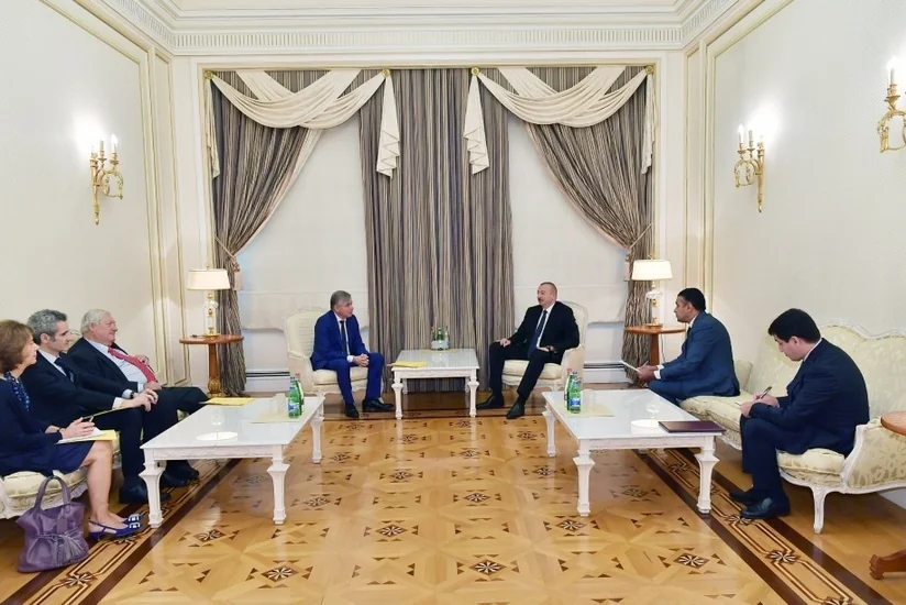 Prezident İlham Əliyev Fransa Senatının Fransa-Qafqaz dostluq qrupu sədrini qəbul edib - YENİLƏNİB