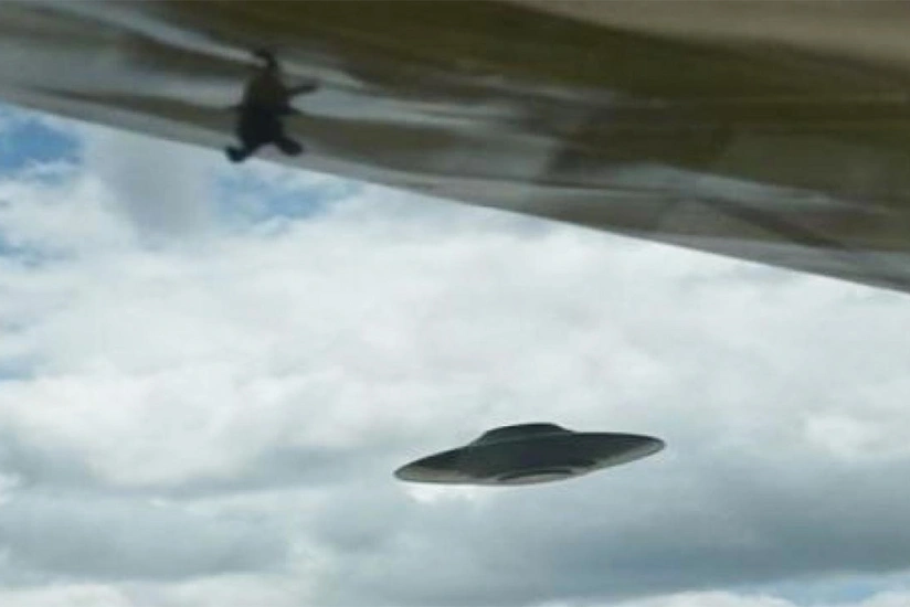 UFO spotted near Biden's plane