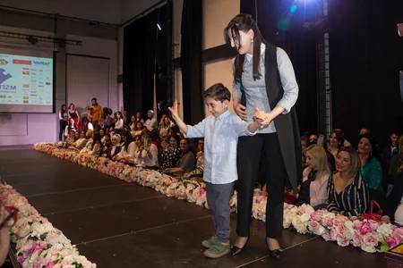 Bakıda autizmli uşaqlar podiuma çıxıblar