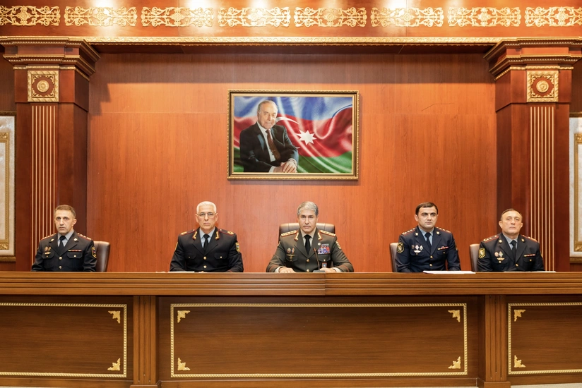 Daxili işlər naziri Əlahiddə Çevik Polis Alayında əməliyyat müşavirəsi keçirib