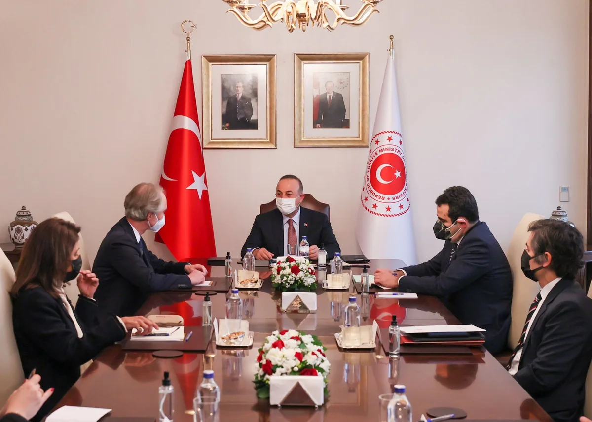 Mövlud Çavuşoğlu BMT Baş katibinin Suriya üzrə xüsusi nümayəndəsi ilə görüşüb