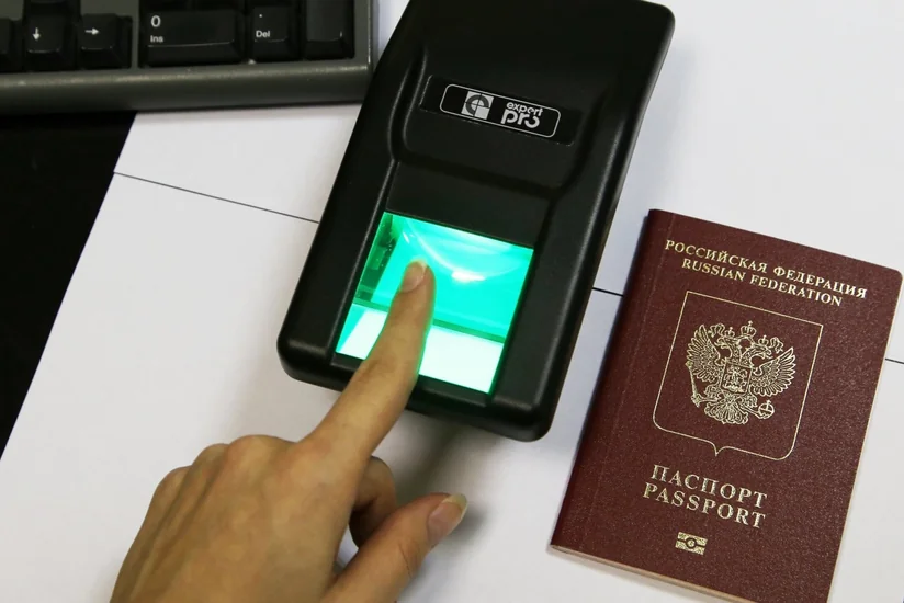 Чехия будет принимать россиян только с биометрическими паспортами