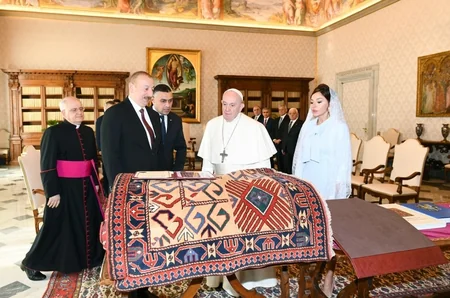 Prezident İlham Əliyev Vatikanda Papa Fransisk ilə görüşdü - FOTO - YENİLƏNİB