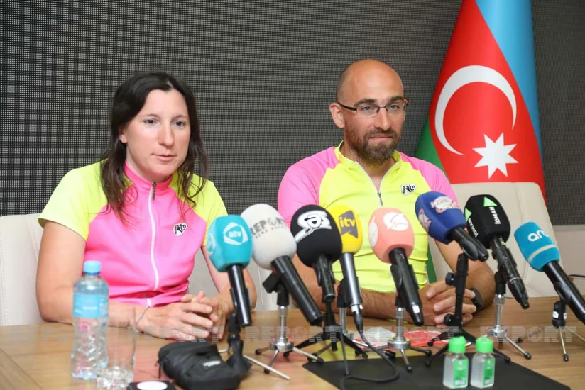Dünya turuna çıxan velosipedçi: Azərbaycana gəlməyi çox istəyirdik