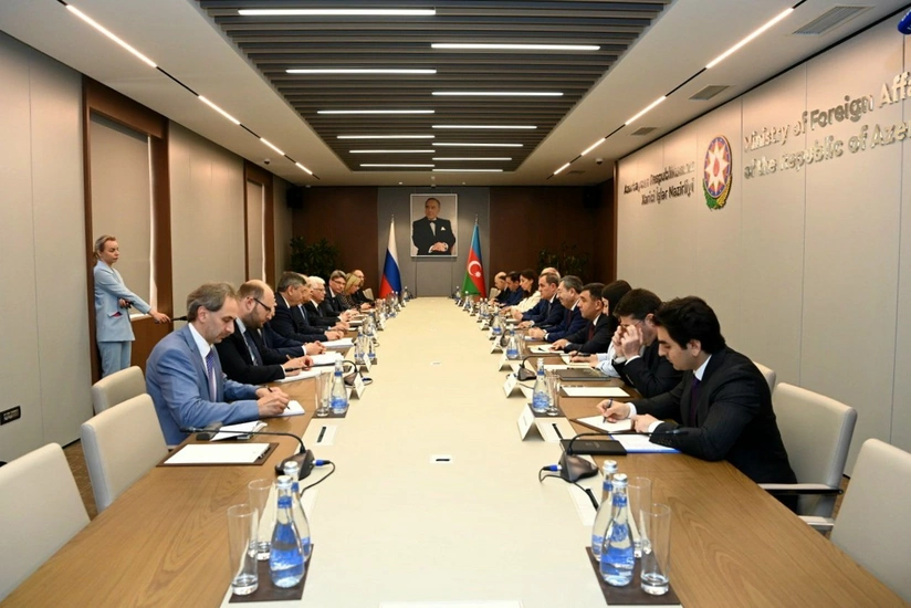 Ceyhun Bayramovla Sergey Lavrovun geniştərkibli görüşü başa çatıb