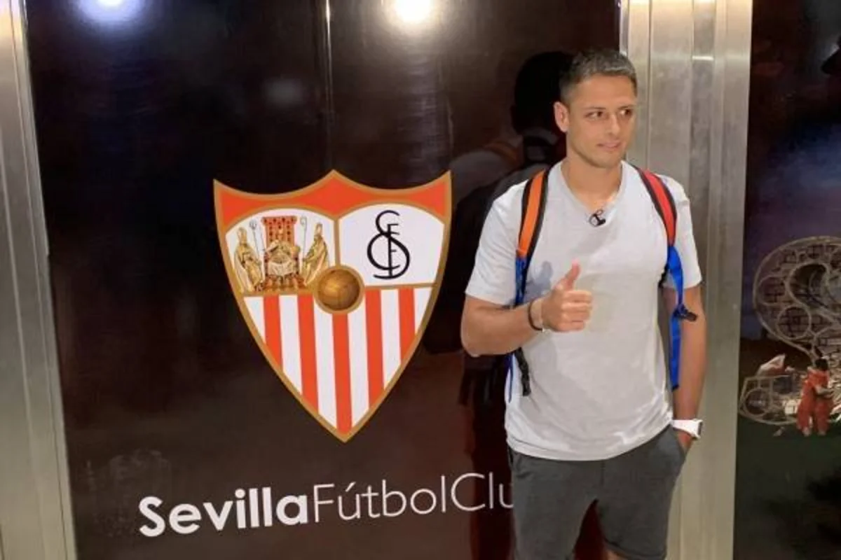 Qarabağın rəqibi Mançester Yunayted və Real Madridin sabiq hücumçusunu transfer edib - VİDEO