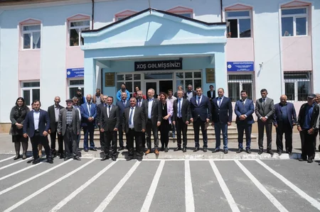 Almaniya Bundestaqının deputatları məcburi köçkünlərlə görüşüblər