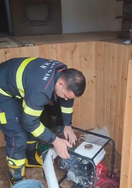 FHN intensiv yağışların yaratdığı fəsadları aradan qaldırılması işlərini davam etdirir - YENİLƏNİB