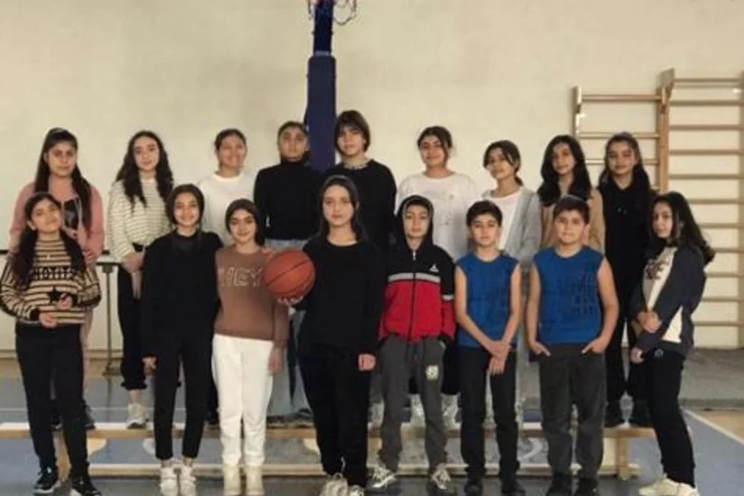 Marneulidə azərbaycanlı qızlardan ibarət basketbol komandası yaradılıb