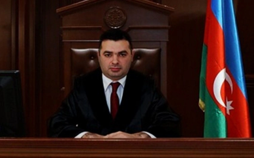 Arvadını öldürməkdə ittiham olunan hakimin cinayət işi məhkəməyə göndərilib