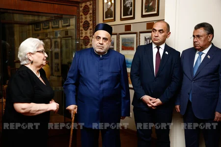 QMİ sədri Tbilisidə Azərbaycan Mədəniyyəti Muzeyini ziyarət edib