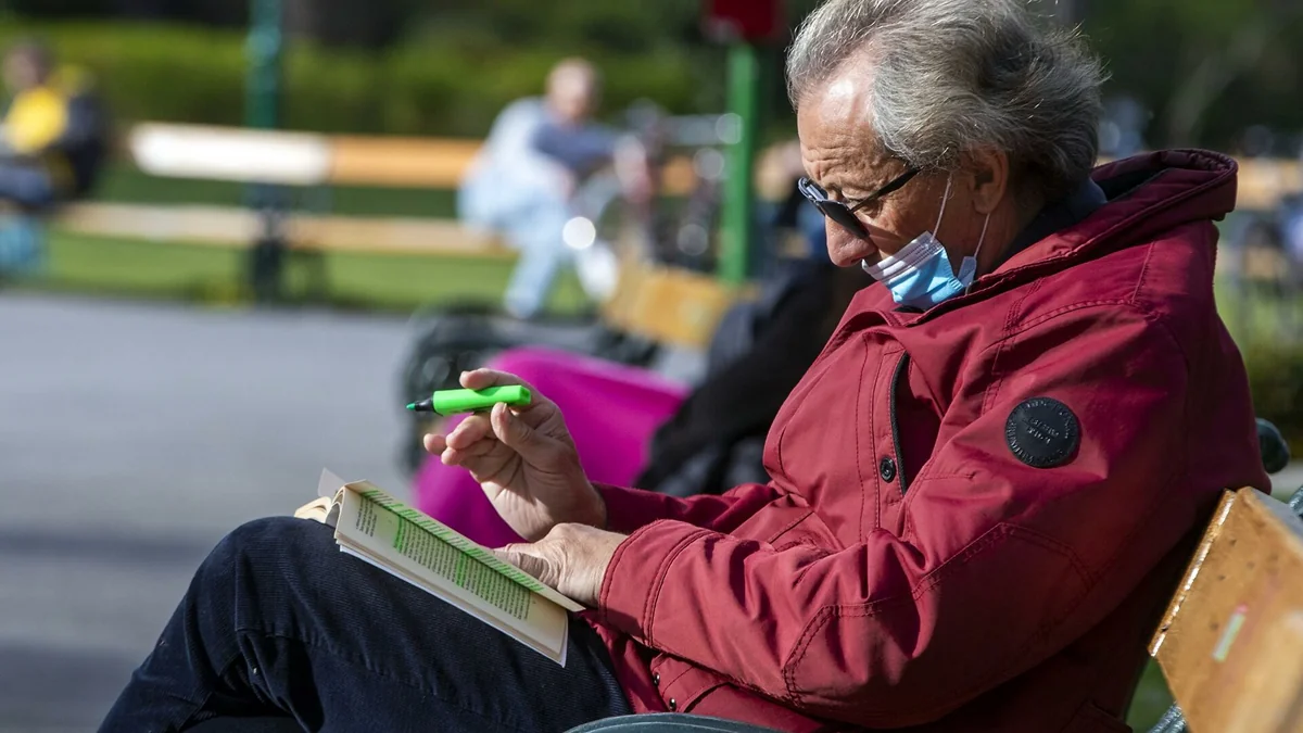 Austria plans to introduce third hard lockdown amid surging COVID-19 cases