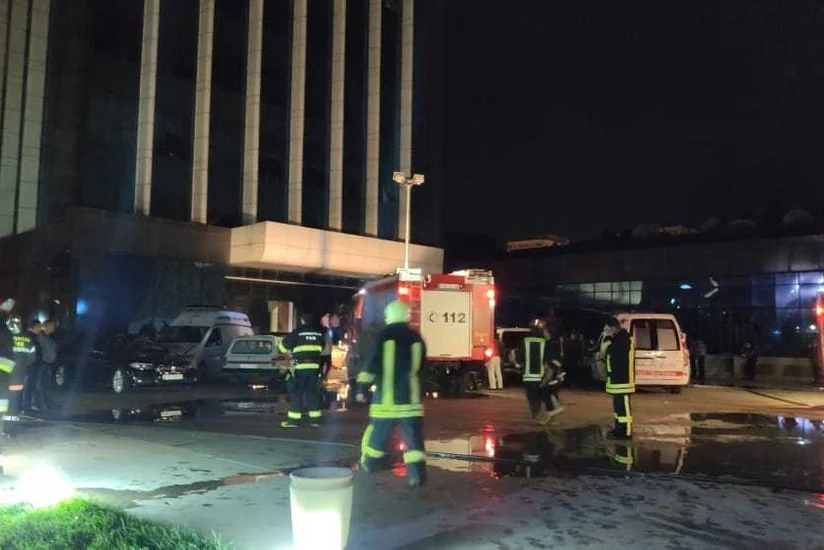 “İTV”nin binasında baş verən yanğında zəhərlənən şəxslərin adları məlum olub - YENİLƏNİB
