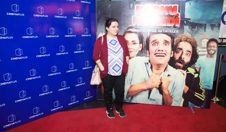 В CinemaPlus состоялся показ турецкого фильма Korku Komedi: Bana Normal Aktiviteler - ВИДЕО