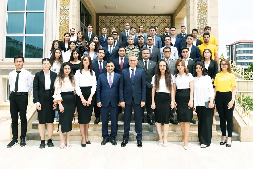Prezidentin Naxçıvandakı səlahiyyətli nümayəndəsi gənclərlə görüşüb