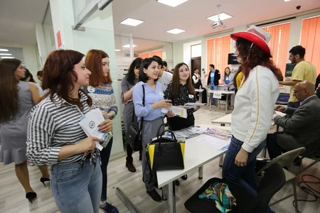 ABŞ-ın Azərbaycandakı Səfirliyinin dəstəyi ilə Alumni Fair adlı təhsil sərgisi keçirilib