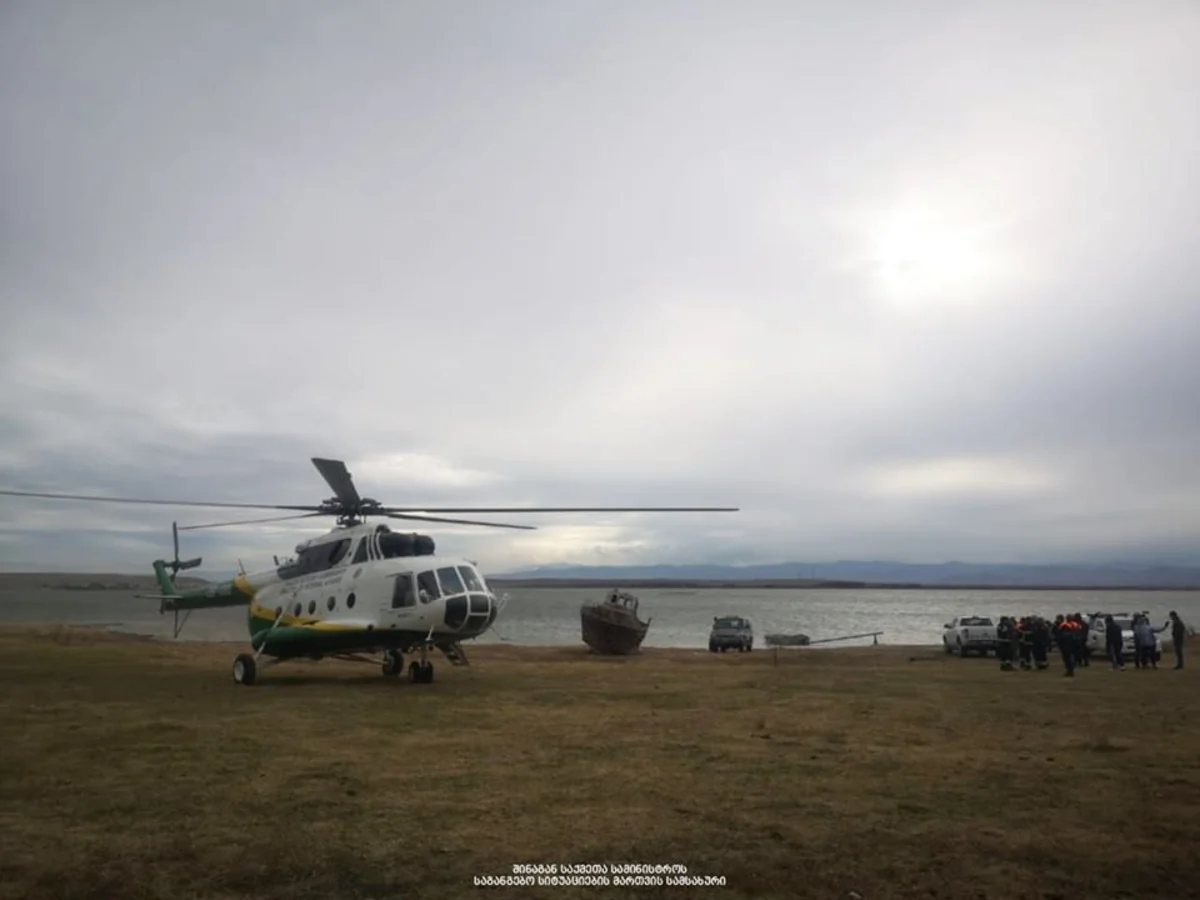 Азербайджанский вертолет участвует в поисках пропавших в Грузии рыбаков - ОБНОВЛЕНО - 3