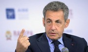 С экс-президента Франции досрочно сняли электронный браслет