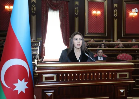 Yeni təyin olunan hakimlər and içiblər