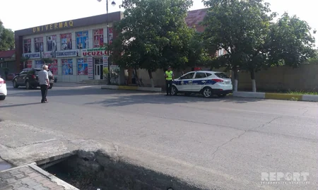 В Лянкяране автомобиль сбил переходящую дорогу женщину - ФОТО