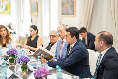 Vyanada Azərbaycanın xaricdəki mədəniyyət mərkəzlərinin yarımillik hesabat toplantısı keçirilib