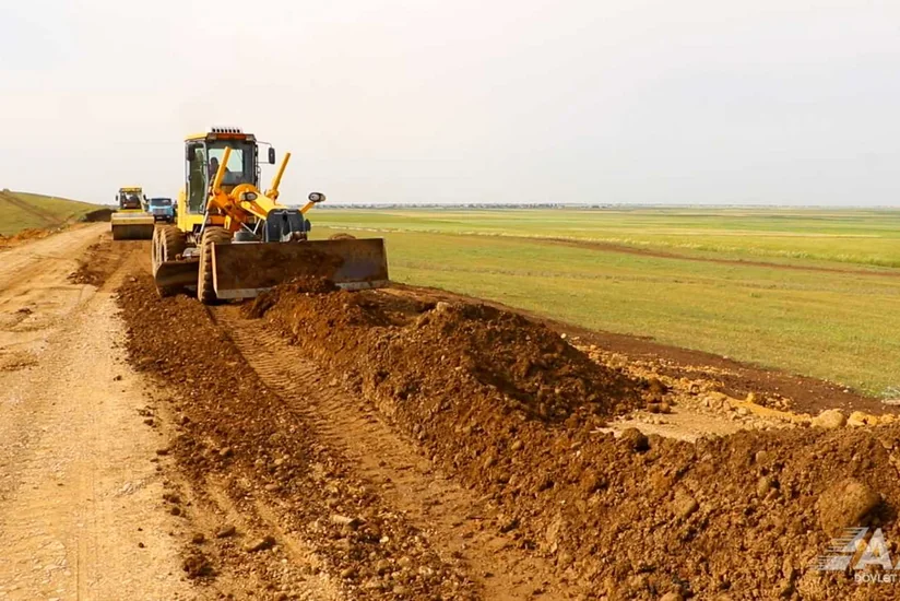 Cəlilabad rayonunda 14 yaşayış məntəqəsini əlaqələndirən yollar yenidən qurulur