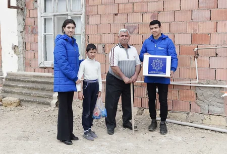 Heydər Əliyev Fondu ünvanlı sosial yardım alan ailələrə Novruz sovqatları paylayıb