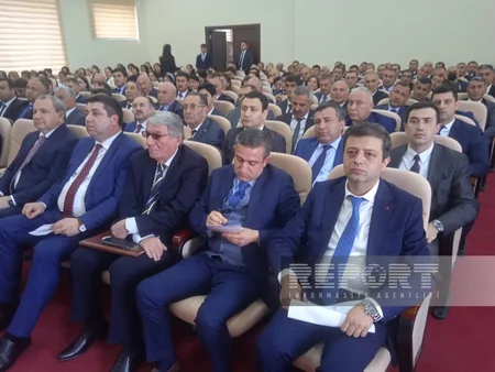 BDU alimləri Tərtər məktəblilərinə Heydər Əliyevin irsi ilə bağlı mühazirə deyiblər