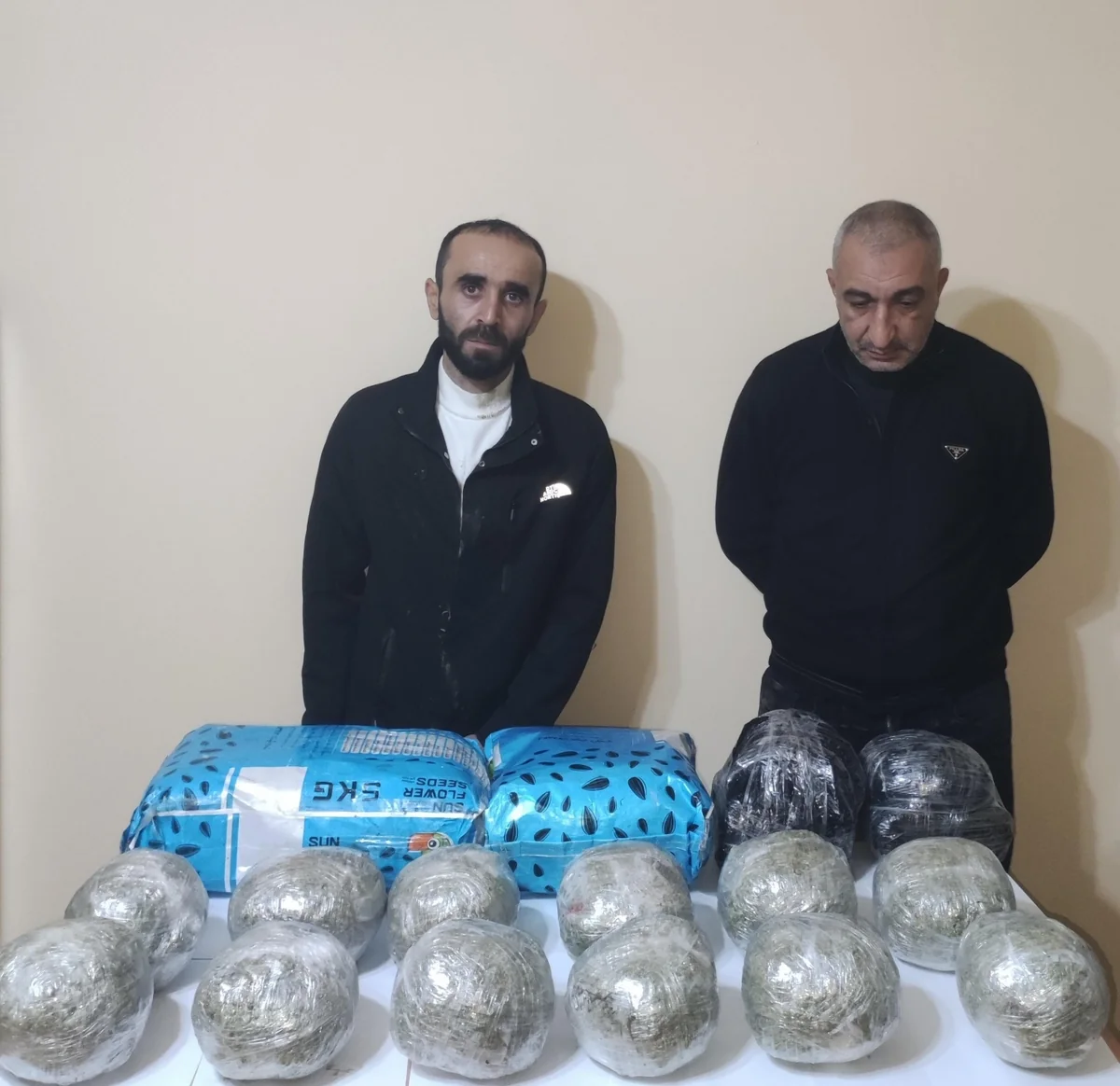 Предотвращено незаконное пересечение границы и контрабанда наркотиков в Азербайджан