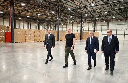 İlham Əliyev Ağdam Sənaye Parkında tütün məmulatlarının istehsalı müəssisəsinin açılışında iştirak edib