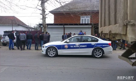 ​Lənkəranda ölüm hadisəsi baş verən küçənin sakinləri piyada keçidi və işıqfor tələb edib - FOTO