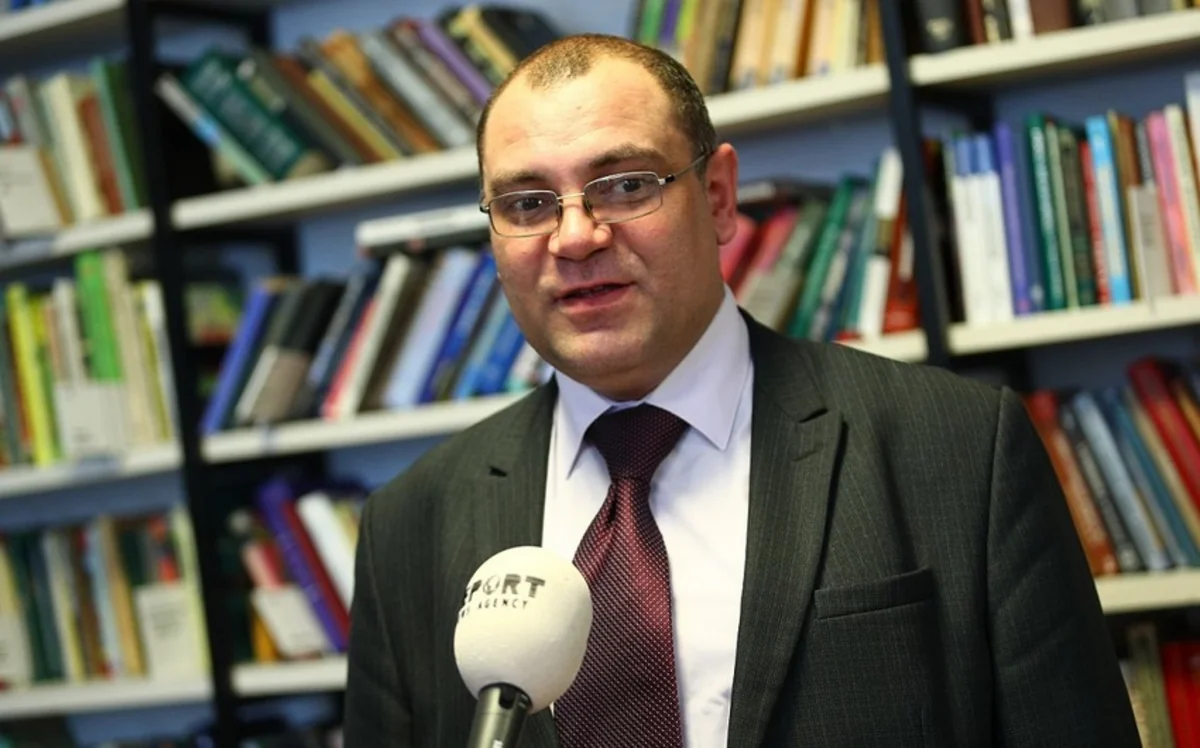 Rusiyalı ekspert: Paşinyan gündəmdən düşməmək üçün təxribatlara əl atır