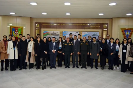 Bakıda Diplomatiya Könüllüləri üçün diplomatiya həftəsi təşkil olunub