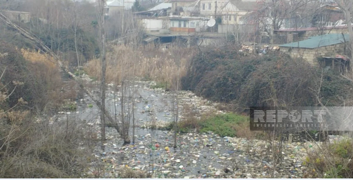 Xaçmazın mərkəzində suvarma kanalı zibilliyə çevrilib, ərazidə antisanitariya yaranıb