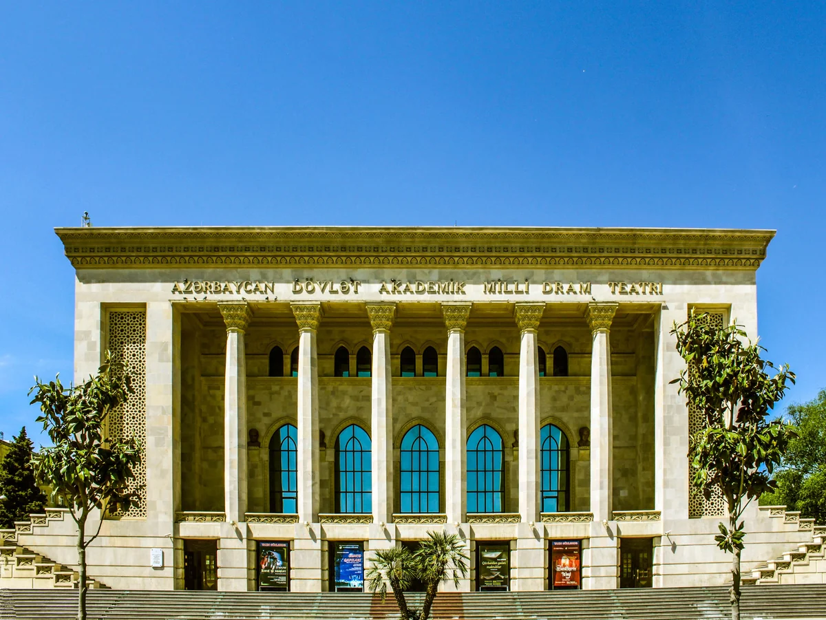 Akademik Milli Dram Teatrının yeni mərhələsində üç tamaşa hazırlanacaq