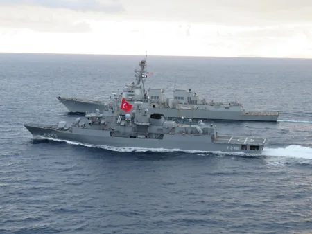 Türkiyə və ABŞ gəmiləri Aralıq dənizində birgə təlim keçib