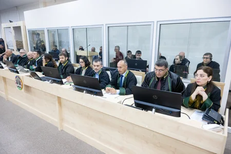 Məhkəmədə Şuşa rayonunun Ermənistan Silahlı Qüvvələri tərəfindən işğalı barədə videomateriallar nümayiş etdirilib - YENİLƏNİB