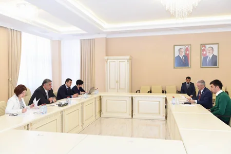 Gənclər və idman naziri Sumqayıtda vətəndaşları qəbul edib
