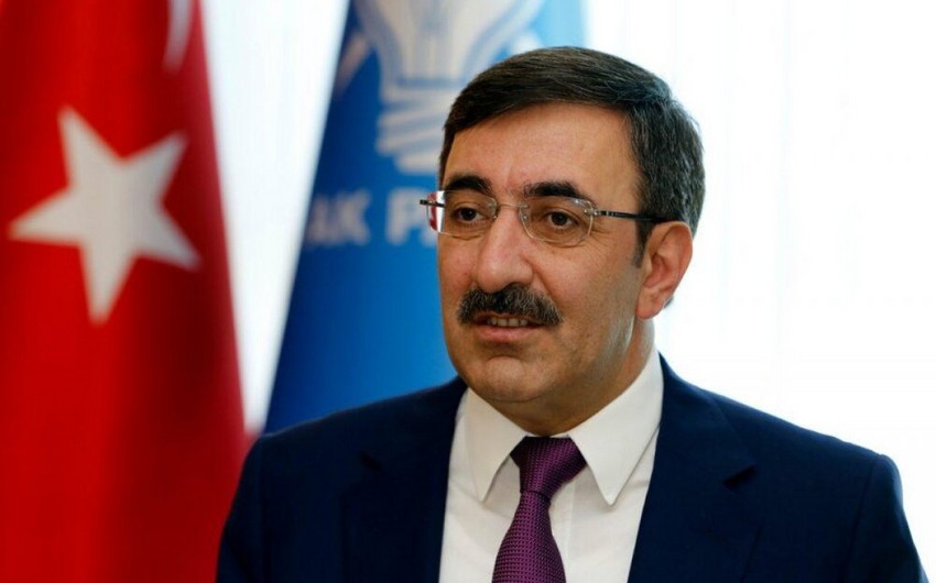 Cevdet Yılmaz: “İslam dünyasının bu gün həmrəyliyə ehtiyacı var”