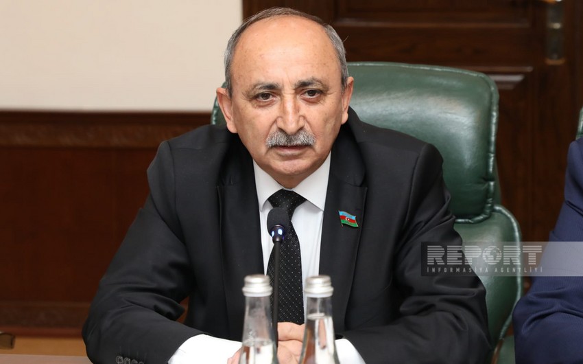 Deputat: İnsanları qeydiyyatdan çıxarmaqla cəmiyyətdə gərginlik yaradırıq
